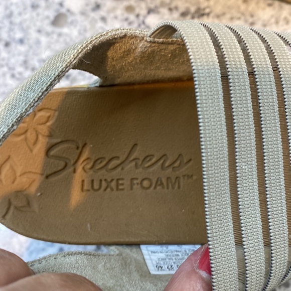 Skechers Cali Beverlee Smitten Kitten Wedge Sandals size 10 - Picture 3 of 9